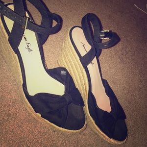 American Eagle 3in wedges woman’s size 7.5